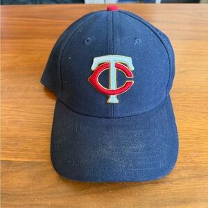 Minnesota Twins MLB Navy Baseball Cap with Red and White Logo